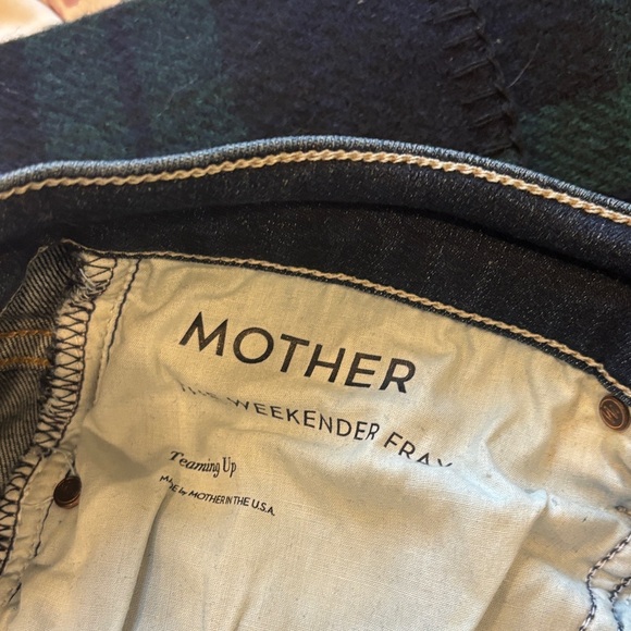 MOTHER Weekender Fray Blue Flare Jeans - Picture 5 of 5